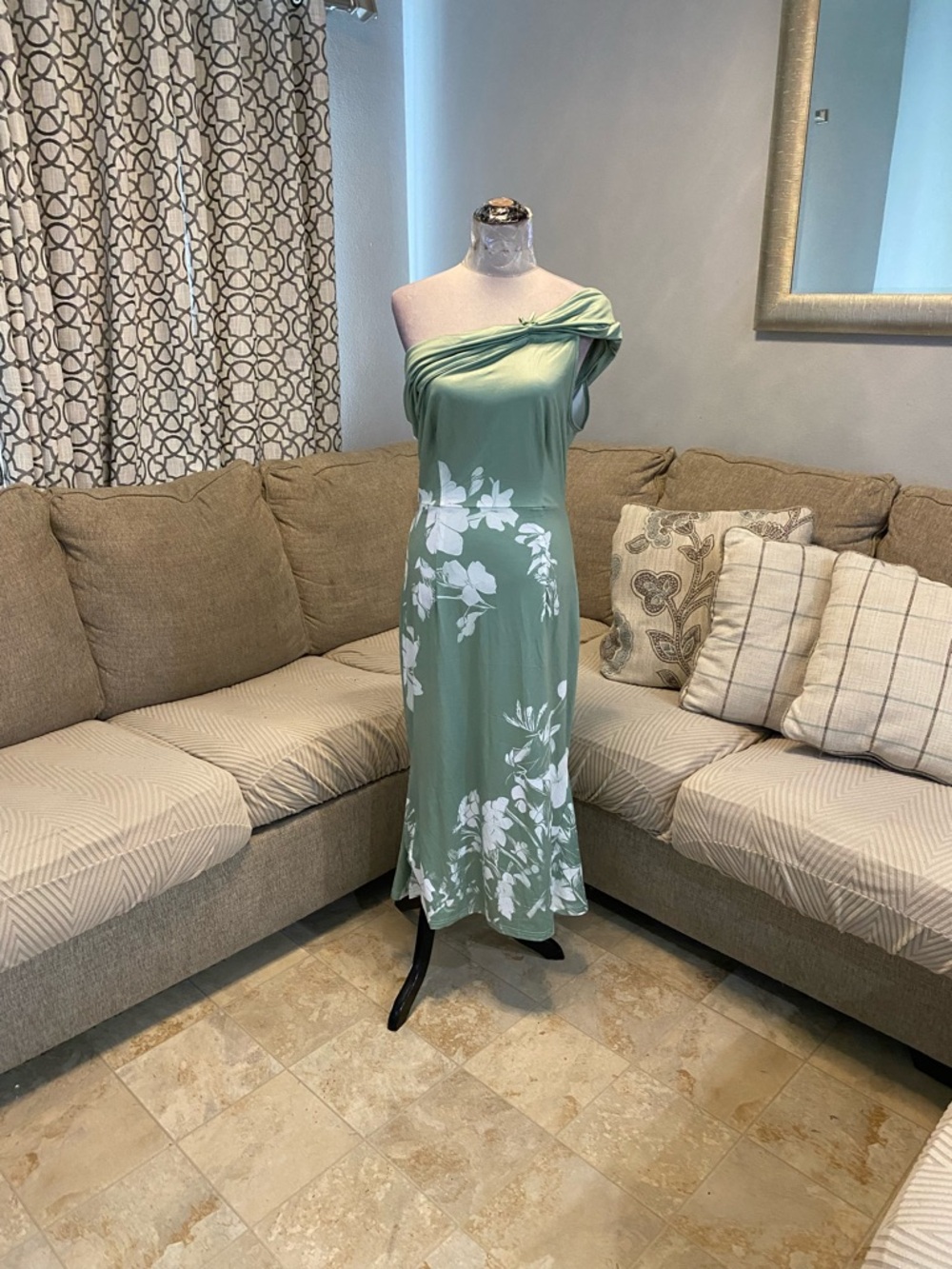 New Off Shoulder twisted neckline Medium Midi Dress Floral Print